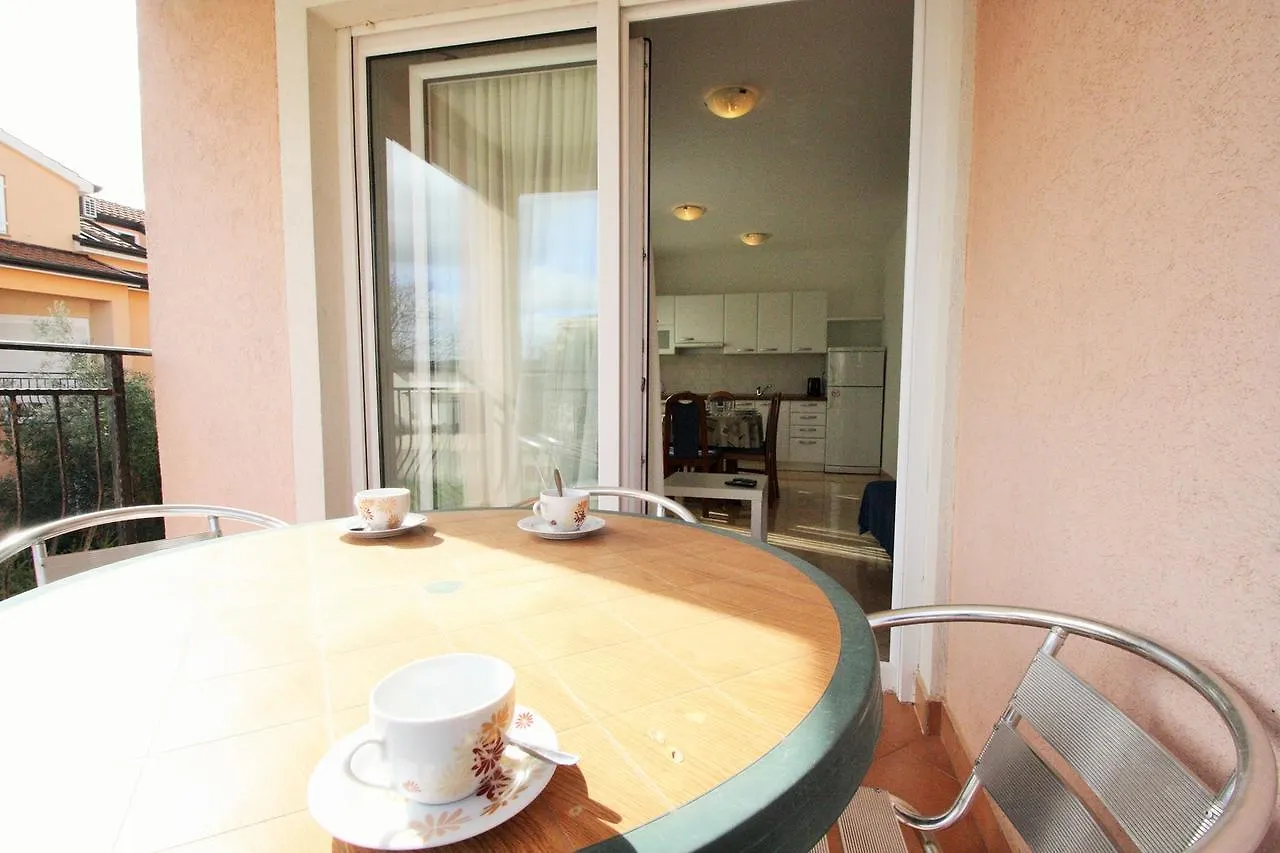 Apartment Bilic With Balcony Poreč