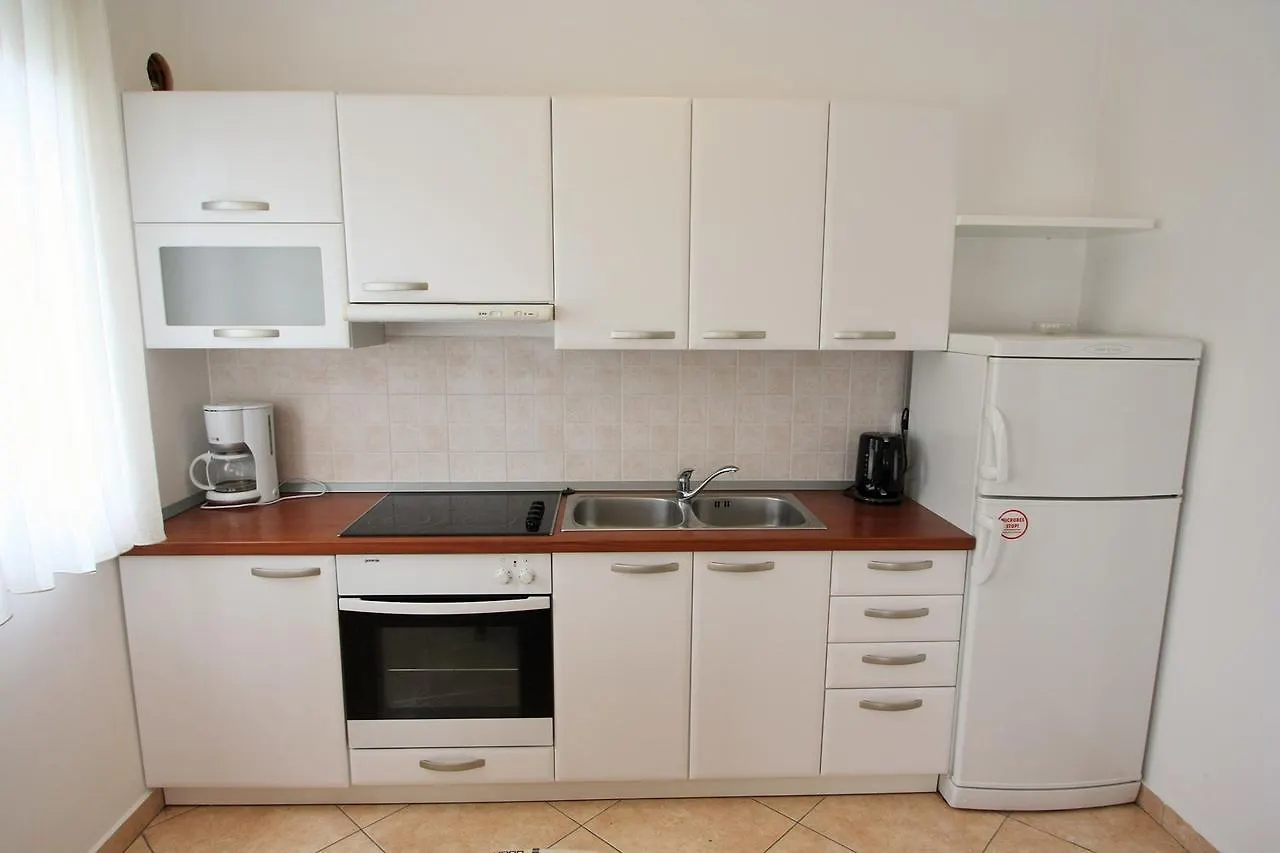 Apartment Bilic With Balcony Poreč 0*,