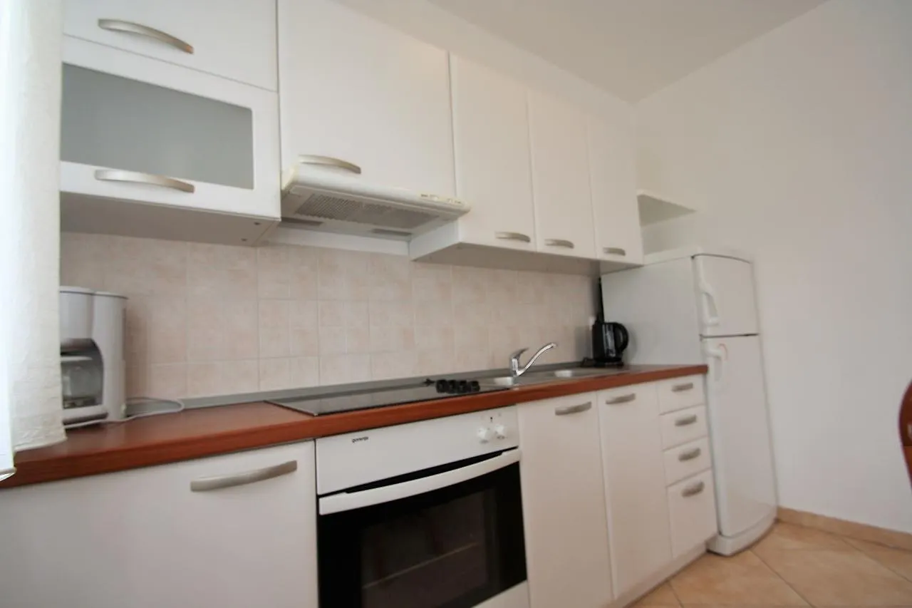 Apartment Bilic With Balcony Porec